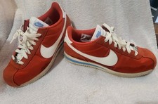 Woman Size 8.5 NIKE Cortez