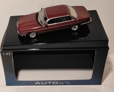 Jaguar XJ8 1/43eme Rouge
