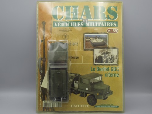 Véhicules militaires - ,