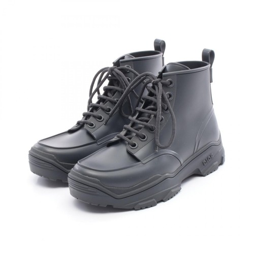Bottes courtes lacets - à,