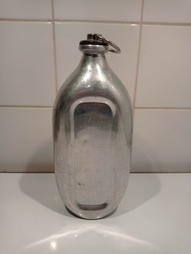 Gourde alu ancienne - gourde,