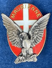 Insigne militaire 71e RIA Maurienne émaillé Arthus Bertrand Paris Savoie 17,8 g