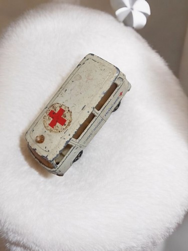 Véhicule miniature ambulance