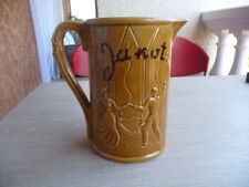 Ancien pichet publicitaire en
