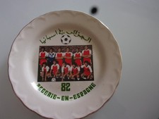 assiette faience   MUNDIAL FOOTBALL ESPANA 82 - equipe ALGERIE