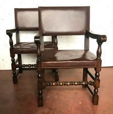 paire de fauteuils en chêne