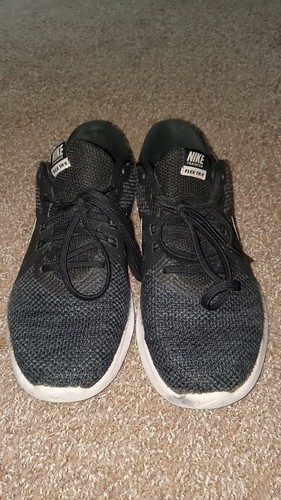 Well worn nike flex tr8 - worn,