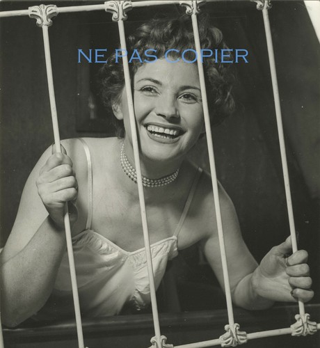 Femme devetue vers 1950 photo - devetue,