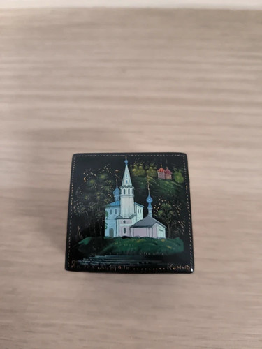 Boîte miniature laque russe