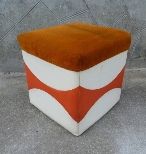Pouf tabouret authentique
