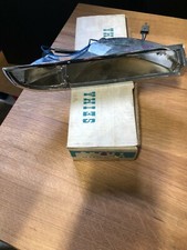 PLATINE DE FEU AVANT DROIT
