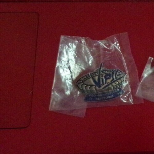 Pin paris saint germain psg - pin's,
