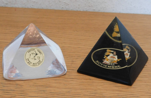 Lot pyramide portieux - lot, 2