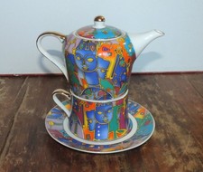 Magnifique théière / tasse / sous tasse ,  design So French, décor du Galion