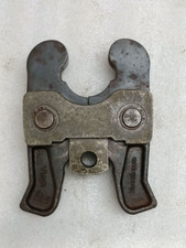 Mâchoire d'outil de presse