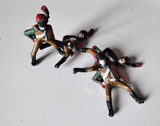 4 cavaliers en plomb sans monture   époque Napoléon.  CBG?