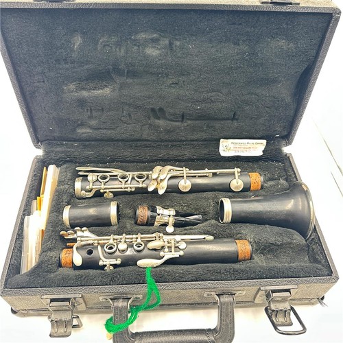 Selmer student model clarinet - selmer,