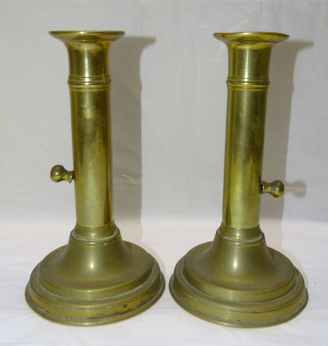 Belle paire de bougeoirs - -,