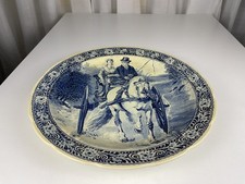 Assiette en porcelaine de