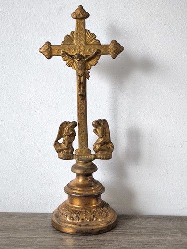 Ancienne croix religieuse - ancienne,