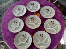 8 Assiettes à Fondue Faience