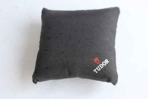 Coussin présentoir pour