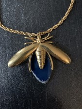 Collier insecte dorée en