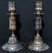 Paire de chandeliers en métal