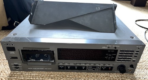 Sony dat pcm2700 rack - en,