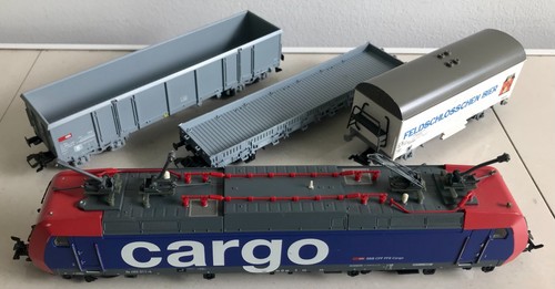 Locomotive cargo 29484 wagons - locomotive,