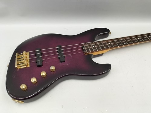 Guitare basse électrique