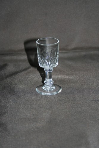 Verre liqueur ancien - à, en
