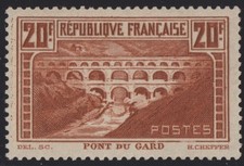 TIMBRE FRANCE PONT DU GARD N 262   NEUF **  REF  1552