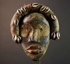 Masque coquillage africain