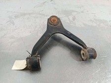 triangle superieur avant droit