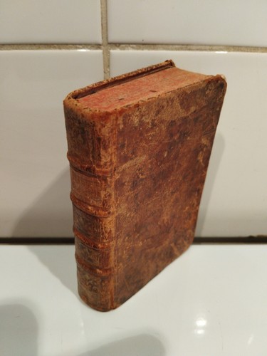 Livre ancien 1731 historique - ancien,