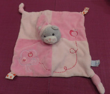 B7G / doudou carré chat plat