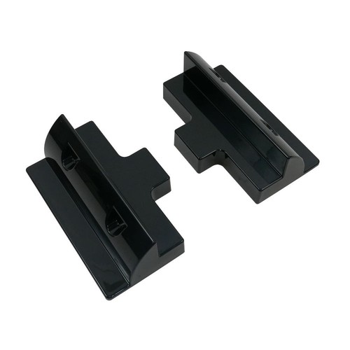 Lot côté ferrures de - 2,