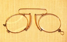 ANCIENNES LUNETTES À PINCE