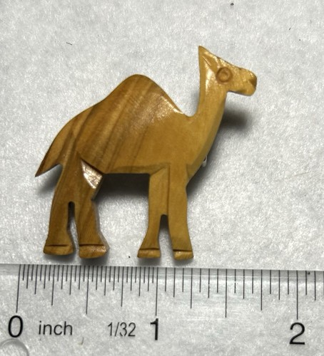 Vintage wooden camel brooch - wooden,