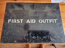 Boîte métal Premiers Secours armée britannique années 50