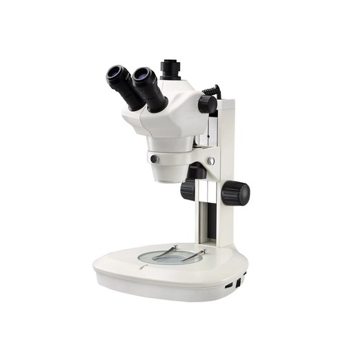Microscope trinoculaire - , à