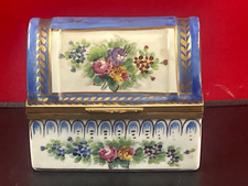 Coffre en porcelaine de Limoges décor floral 3 flacons - assez rare