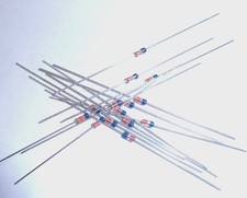 5 x 1S1588 - Diode de commutation rapide - DO-35 - TOSHIBA