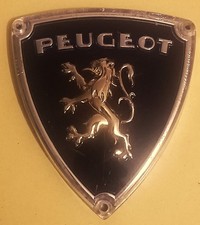 sigle de calandre pour PEUGEOT  404
