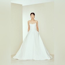 Amsale “Charleston”