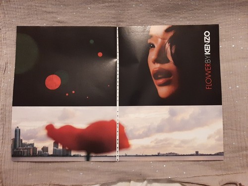Publicité papier parfum - publicité,