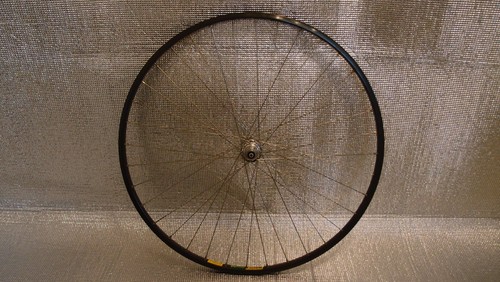 Clincher rear wheel 700c mavic - clincher,