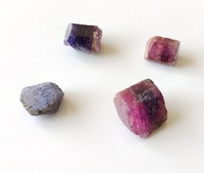 Lot de 4 Corindon Saphir/Rubis