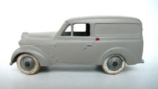 CIJ  JUVA QUATRE  RENAULT  DAUPHINOISE   300Kgs  1/43è   BON ETAT ANNÉES 50